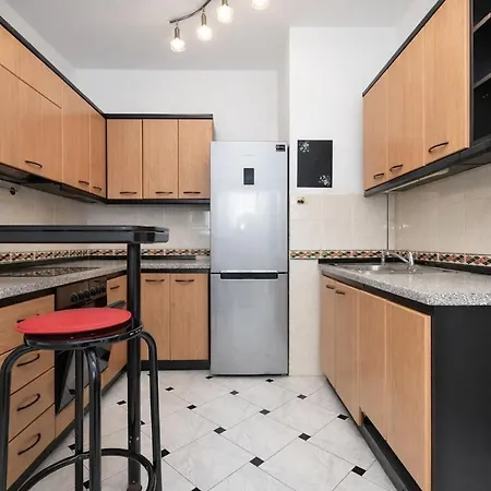 Modern 3-room Near The Swimming Pool, 10 Minutes To The Center